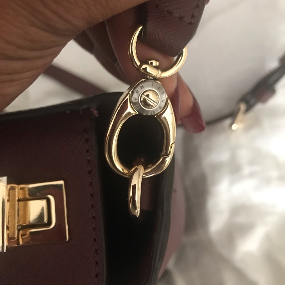 🚨HENRI BENDEL SHOULDER BAG🚨 - Picture 7 of 8